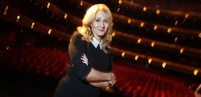 La escritora J. K. Rowling, autora de Harry Potter, fue dada por muerta en un tuit de un falso John Le Carré.