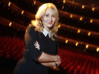 La escritora J. K. Rowling, autora de Harry Potter, fue dada por muerta en un tuit de un falso John Le Carr&eacute;.