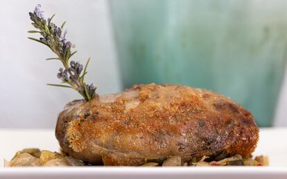 Los pies de cerdo rellenos del restaurante Cal Trumfo siempre están en la carta.