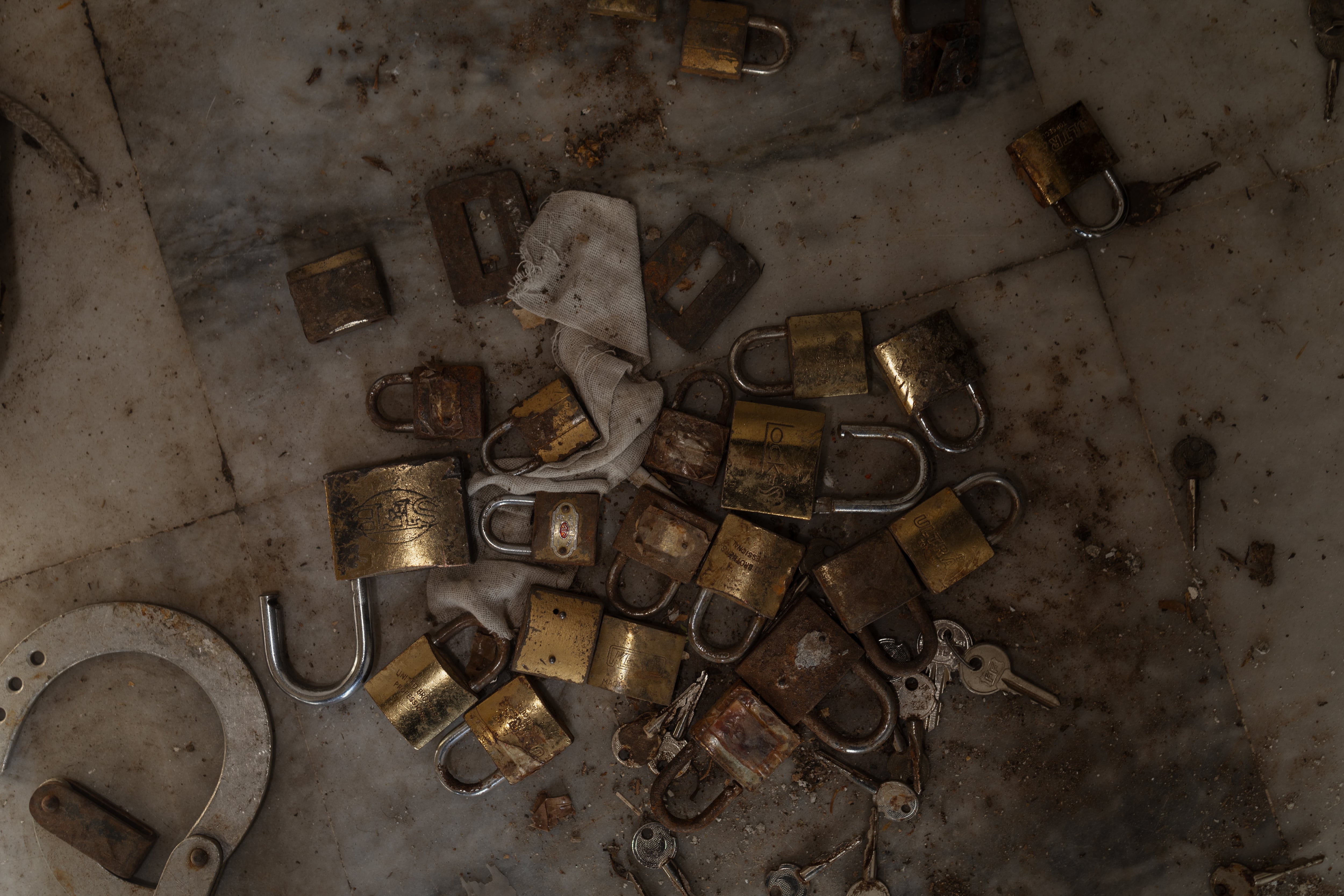 Los archivos secretos de Damasco: miles de fotografías revelan la maquinaria de muerte del régimen de Bachar el Asad en Siria