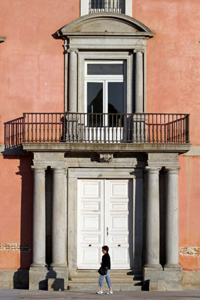 Fachada del palacio del Infante Don Luis en Boadilla.