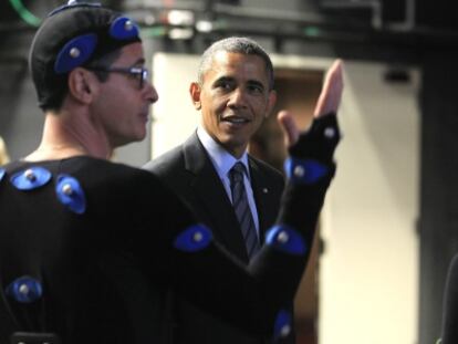Barack Obama recorre las instalaciones de DreamWorks Animation.