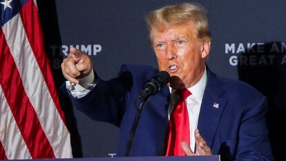 Former president Donald Trump at an event in New Hampshire