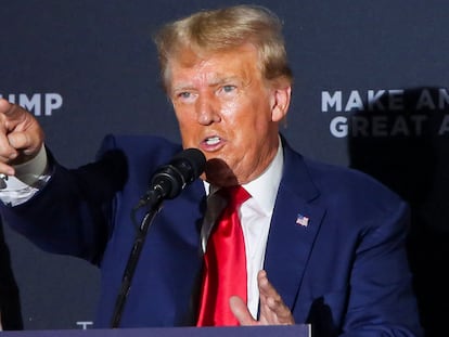 Former president Donald Trump at an event in New Hampshire