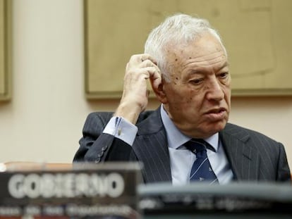 El ministro de Exteriores, José Manuel García-Margallo, durante su comparecencia en la Comisión de Exteriores del Congreso, hoy en la Cámara Baja.