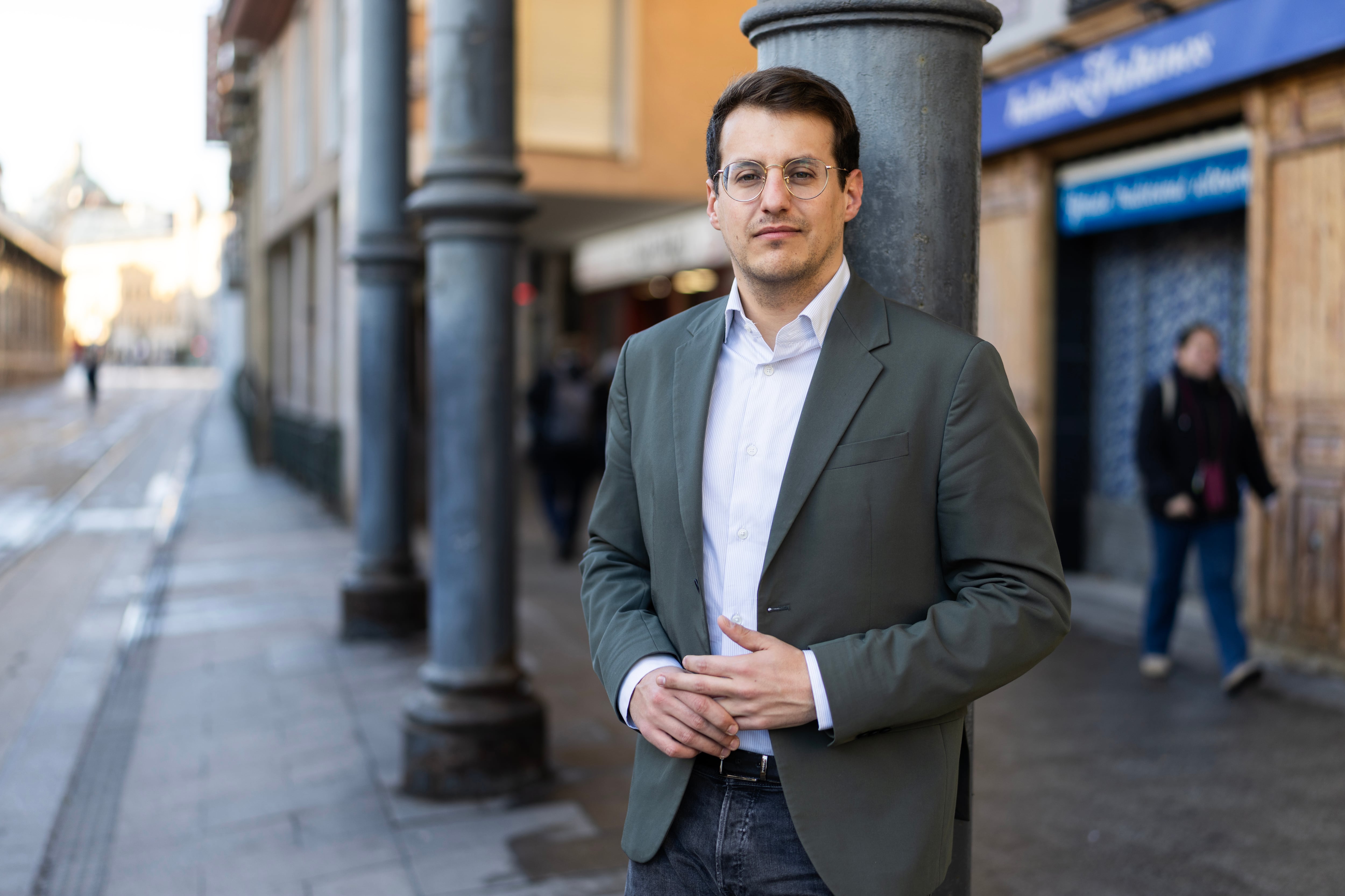 Jorge Pueyo, fotografiado en el centro de Zaragoza. 