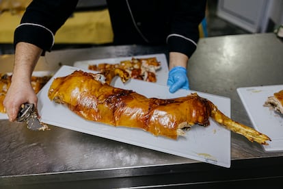 El famoso cochinillo asado de Mugasa.