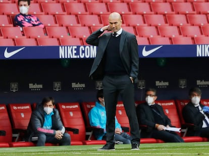 Zidane, durante el Atlético-Madrid.