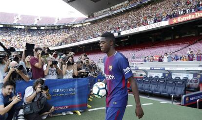 Dembélé, en su presentación en el Camp Nou.