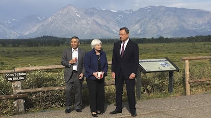 Janet Yellen, Mario Draghi y Haruhiko Kuroda, entonces máximos responsables de la Reserva Federal, del BCE y del Banco de Japón, en Jackson Hole en 2017.