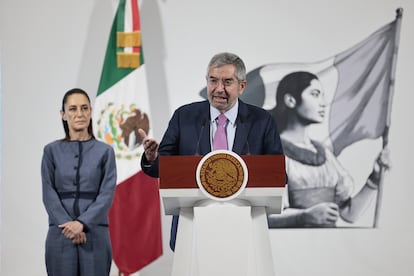 Juan Ramón de la Fuente y Claudia Sheinbaum durante la conferencia matutina, el pasado 9 de junio.