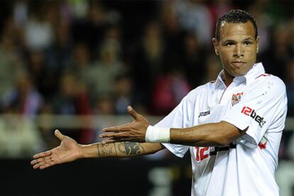Luis Fabiano, durante un partido con el Sevilla.