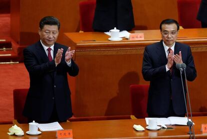 Xi Jinping (i) y Li Keqiang en la celebraci&oacute;n del 95 aniversario del Partido Comunista chino.