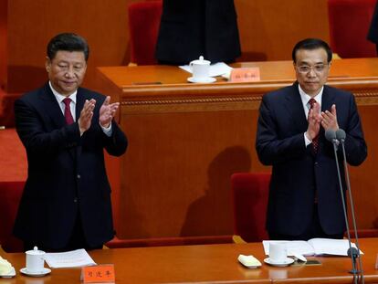 Xi Jinping (i) y Li Keqiang en la celebraci&oacute;n del 95 aniversario del Partido Comunista chino.