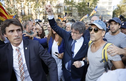 El expresidente de Cataluña Carles Puigdemont en Barcelona antes de pronunciar un discurso en el Arc de Triomf, este jueves.