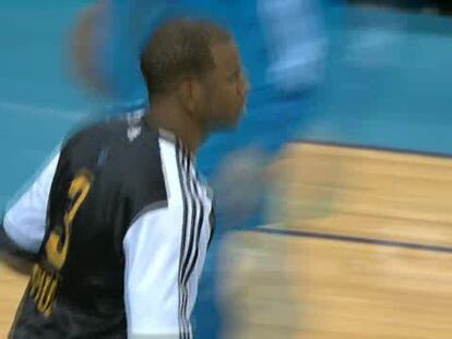 Philadelphia 77-84 Nueva Orleans