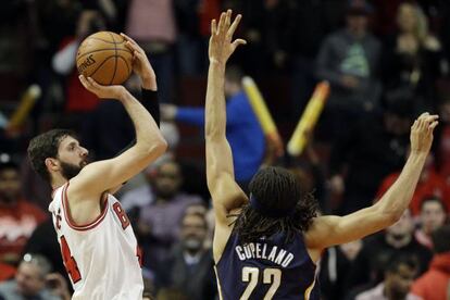 Mirotic y Copeland en el Bulls-Pacers.