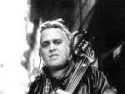B S/N - 10/11/2000 - Foto para la ultima de Catalunya del sábado 11/11/2000 - Festival de Jazz -