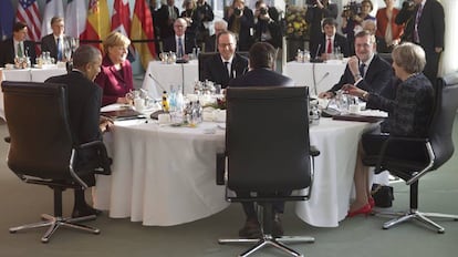 De izquierda a derecha, Obama, Merkel, Hollande, Rajoy, May y Renzi, la semana pasada en Berlín.