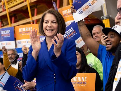 Catherine Cortez Masto, minutos después de dar su primer discurso tras el triunfo en su reelección al Senado.