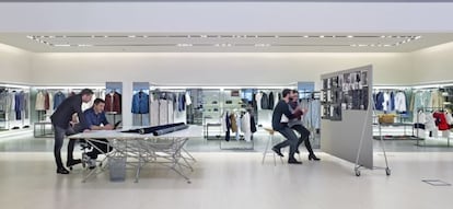 Diseñadores de Inditex trabajando en Arteixo.