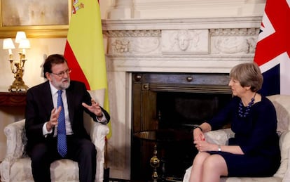 Rajoy y May, durante su reuni&oacute;n de este martes.