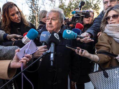 El expresidente de la Diputación de Valencia Alfonso Rus, a su llegada a la primera sesión del juicio por el 'caso Imelsa'.