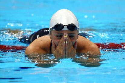 La emoción de Mireia Belmonte tras lograr la plata en los 200 metros mariposa.