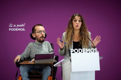 El secretario de Organización de Podemos Pablo Echenique, y la portavoz Noelia Vera.