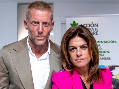 Lapo Elkann y Joana Lemos en la presentación de la campaña "No nos Rendiremos", el 24 de junio en Madrid.