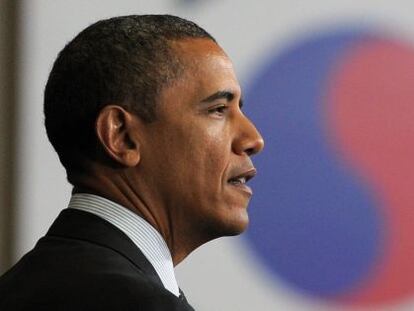 Obama pronuncia un discurso en la universidad Hankuk de Seúl.