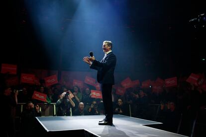 El candidato a la liderazgo del Partido Laborista, Sir Keir Starmer, habla en un mitin de campaña en el Roundhouse el 16 de febrero de 2020 en Londres, Inglaterra. 