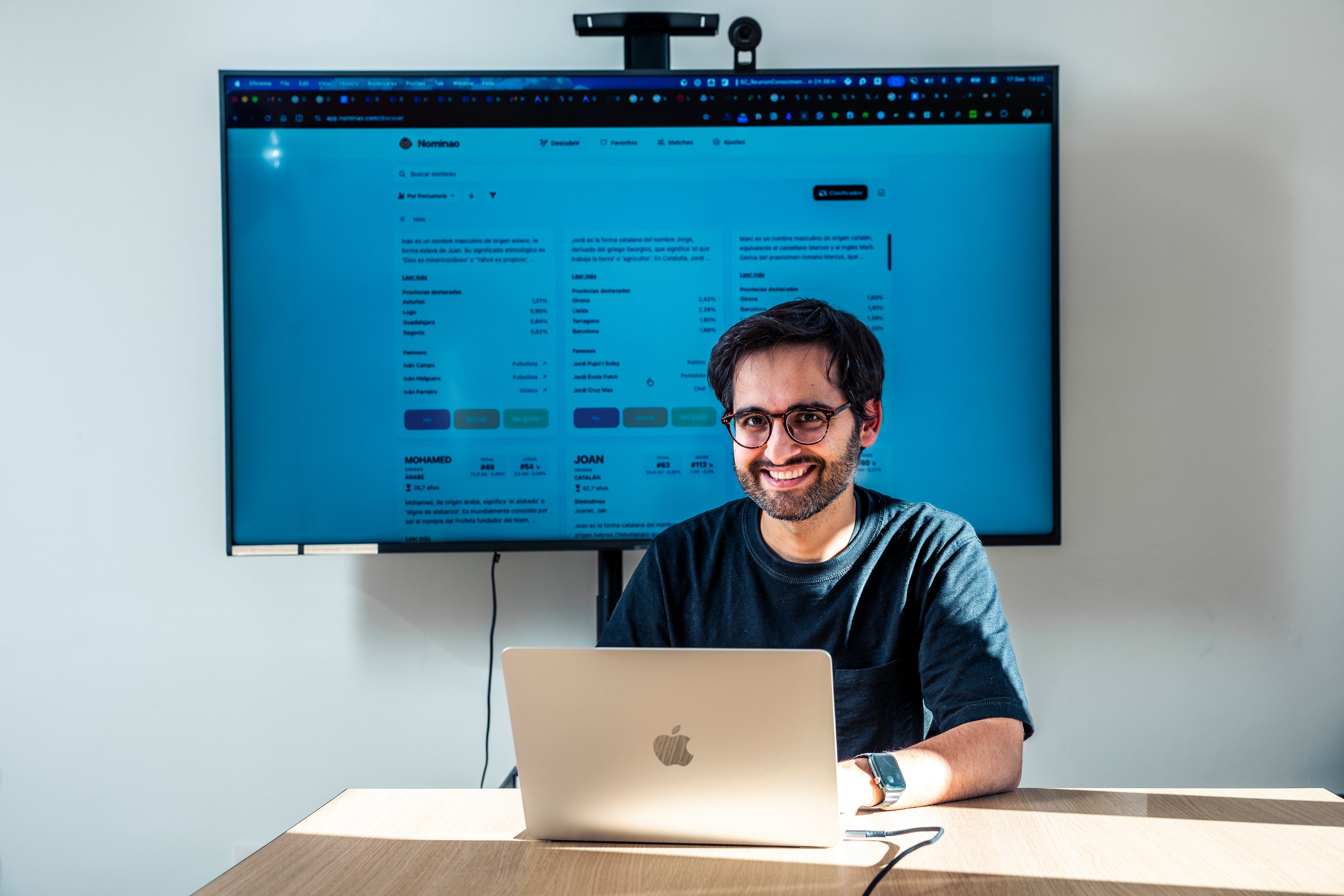 Victoriano Izquierdo, en la sede de su empresa, Graphext, en Madrid. 