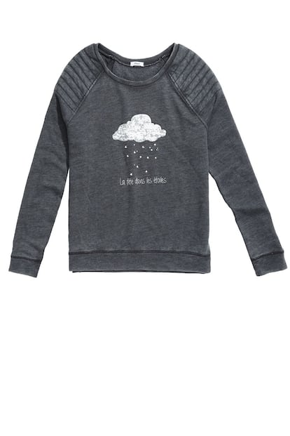 Sudadera de Etam (rebajada de? 29,90 a 14.95 euros).