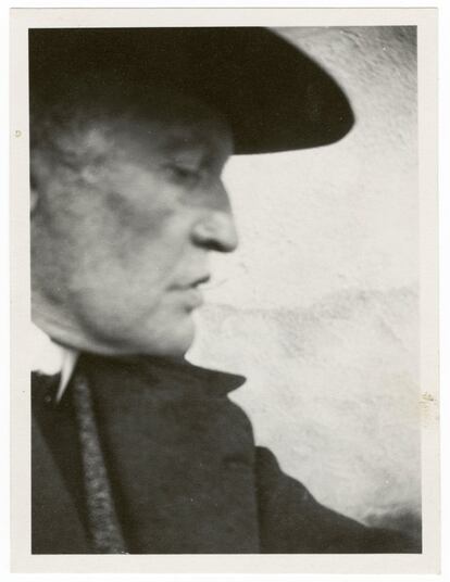 Autorretrato con sombrero, 1930