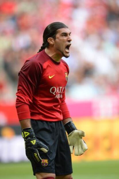 Pinto grita durante un partido con el Barcelona