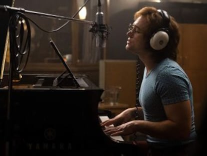 Distribuidora de  Rocketman  no país eurasiático censura quase oito minutos de momentos de amor entre homens e cenas com drogas