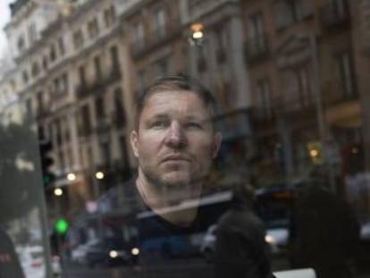  Kevin Lacz, escritor y ex SEAL francotirador, en el Hotel de las Letras de Madrid. 