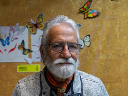 Javier Ávila, sacerdote jesuita, en el Centro de Derechos Humanos de las Mujeres en Chihuahua (México)