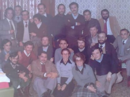 María del Carmen Tuñón Álvarez junto a sus compañeros