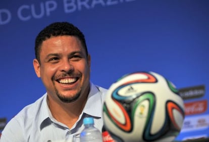 Ronaldo at the Brazil 2014 World Cup finals draw, in Costa do Sauipe. 