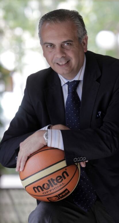 José Luis Sáez, presidente de la Federación de Baloncesto.