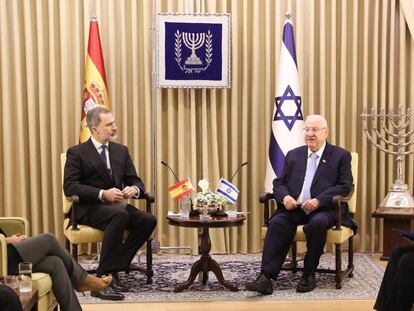 El Rey Felipe VI con el presidente israelí, Reuven Rivlin, en el International Leader’s Forum de Jerusalén, hoy.
 