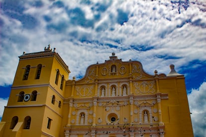 La catedral de Comayagua, con uno de los relojes de torre más antiguos de América. 