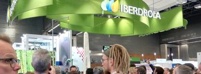 Stand de Iberdrola en el certamen Wind Europe que estos días acoge el recinto ferial BEC.