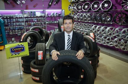 Antonio Ma&ntilde;as, due&ntilde;o de la distribuidora de neum&aacute;ticos Tiresur y los talleres Center&rsquo;s Auto.