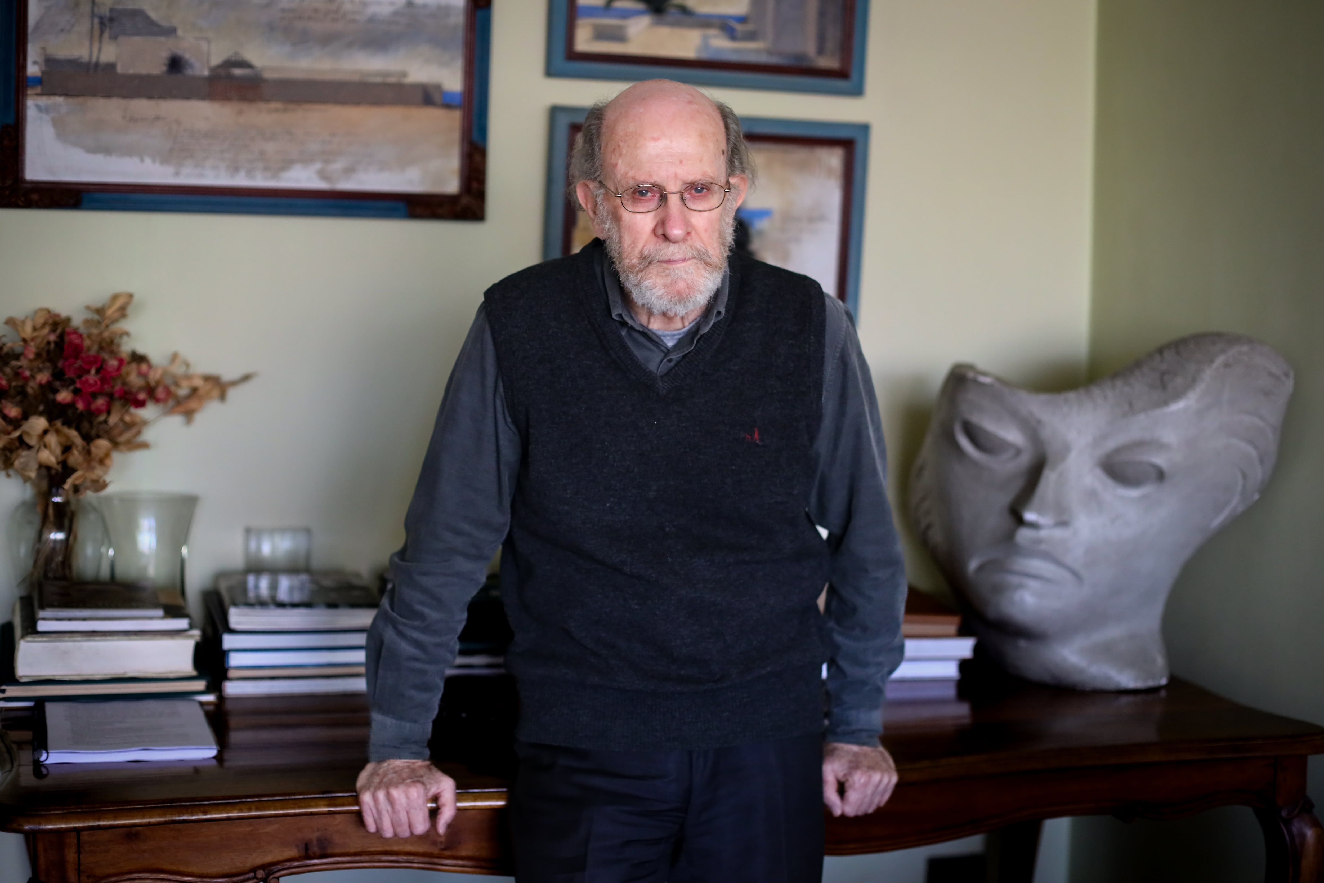 El escritor y académico chileno Miguel Laborde.