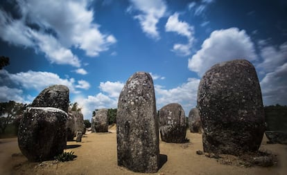 Crómlech de los Almendros, cerca de Évora (Portugal).