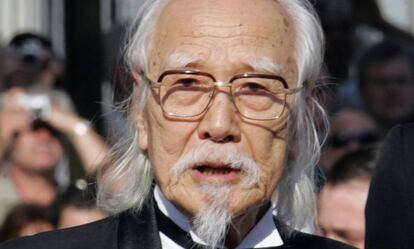 El director japonés Seijun Suzuki, en el festival de Cannes en 2005.