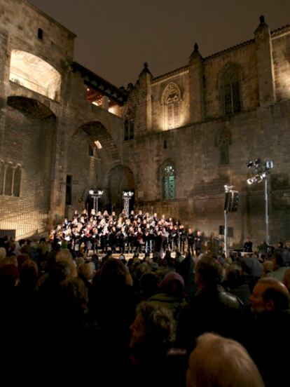 El Orfeó Català en su concierto gratuito en la plaza del Rei